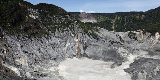 Alat pemantau Gunung Tangkuban Parahu sering dicuri