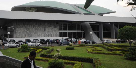 Tanahnya diserobot Kades, nenek 75 tahun mengadu ke DPR