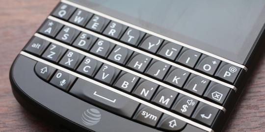 BlackBerry Q10 akan dirilis pada minggu ke-3 Juni
