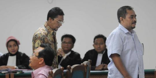 KPK periksa Ahmad Zaky & istrinya untuk tersangka Luthfi Hasan