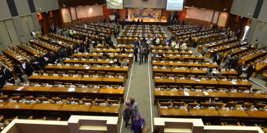 Sudah molor, rapat paripurna DPR kosong melompong