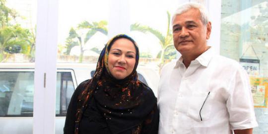 Camelia Malik - Harry Capri tak hadir, sidang mediasi gagal
