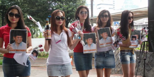 cantik demo antikorupsi di kpk rev3