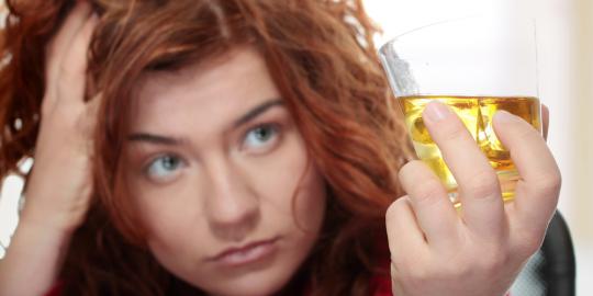 6 Akibat buruk alkohol pada kulit
