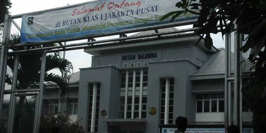 Lapas Salemba rusuh, napi saling tusuk di lapangan Futsal