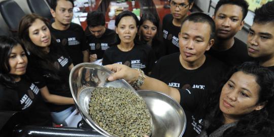 Asyiknya ikuti pelatihan meracik kopi