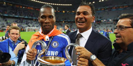 Gullit: Mourinho harus bikin Chelsea main cantik