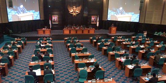 Interpelasi Jokowi layu sebelum berkembang, 8 orang mundur