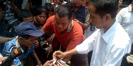 Besok, Jokowi bagikan 1,7 juta KJS di 3 lokasi