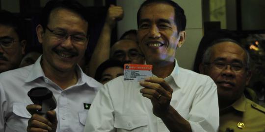 Jokowi: Masalah KJS digede-gedein sampai interpelasi, apaan itu?