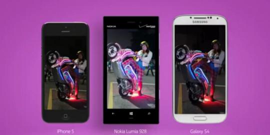 Iklan Nokia 928 ejek iPhone dan Galaxy S4