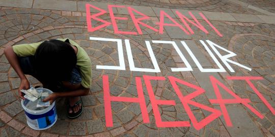 Kasus korupsi bantuan bencana, Bupati Nias Selatan diperiksa