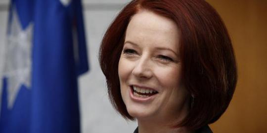 Perdana menteri Australia dilempar roti isi