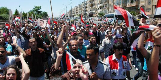 16 Model Italia mengaku dibayar Assad buat demo