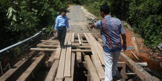 Kisah Wagimin lewati jembatan ambruk saat penyuluhan ke Badau