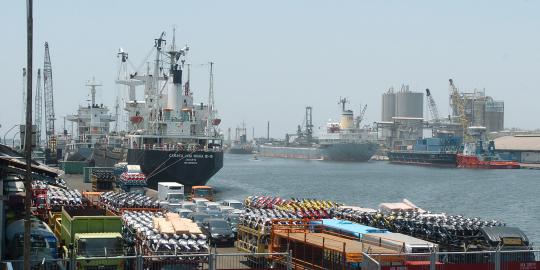 Besok aktivitas Tanjung Priok terancam lumpuh