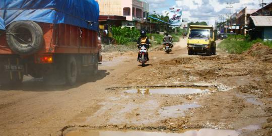 Buruknya infrastruktur hiasi akses Pontianak-Badau