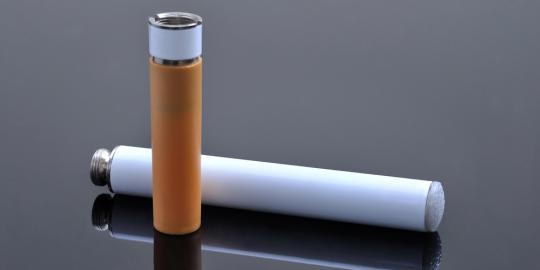 Prancis larang penggunaan rokok elektrik di tempat umum