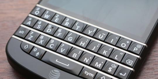 Tempat pre-order BlackBerry Q10 di Indonesia