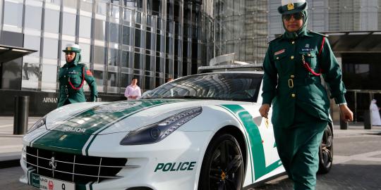 Armada patroli super cepat kepolisian Dubai