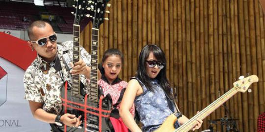 Manggung di Amerika, Kotak deg-degan