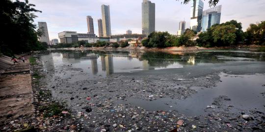 Jokowi minta bantuan Slank atasi persoalan sampah