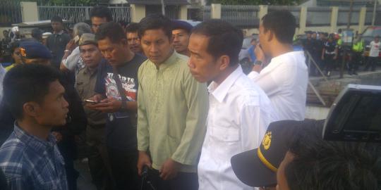 Jokowi mendadak sambangi lokasi bentrok di Cikini