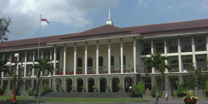 Rompi bikinan mahasiswa UGM ini bisa memijat  merdeka.com