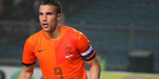 Van Persie kagumi atmosfer sepakbola Indonesia