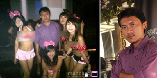 Arya Wiguna berfoto bareng empat wanita seksi