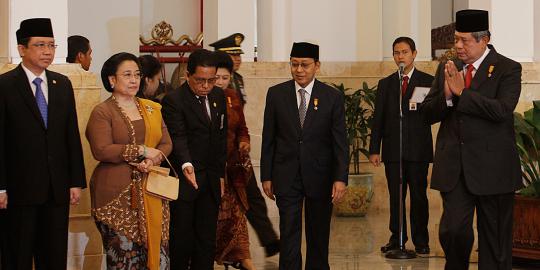 Taufiq Kiemas tak ada, siapa jembatan SBY dan Mega?