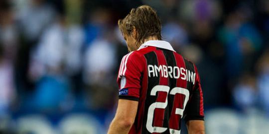 Ambrosini pergi, Montolivo kapten Milan