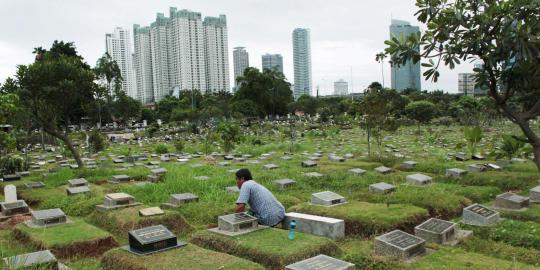 Tanah makam di Jakarta masih banyak, siapa cepat dia dapat