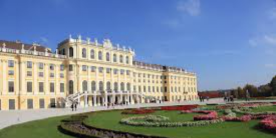 10 istana paling menakjubkan di dunia