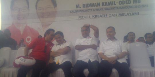 Bersama Cakra Khan, Anis Matta meriahkan kampanye Ridwan Kamil