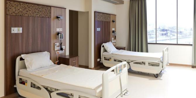 Kamar rumah sakit penuh, pasien kanker dirawat di rumah | merdeka.com