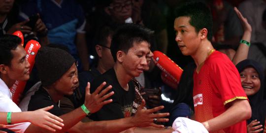 Salam perpisahan Taufik Hidayat