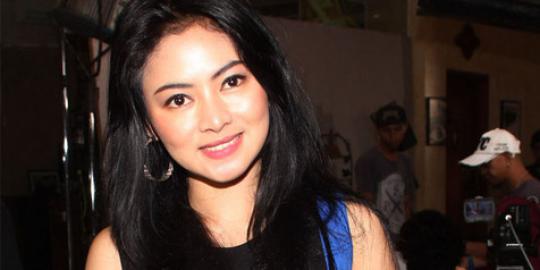Vitalia Shesa: pamali mengembalikan barang pemberian