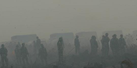 Riau diselimuti asap, bikin mata perih dan sesak napas