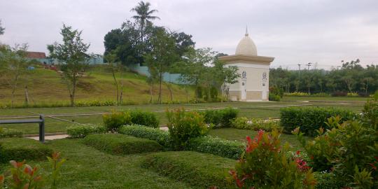 Fulus selangit kubur elite