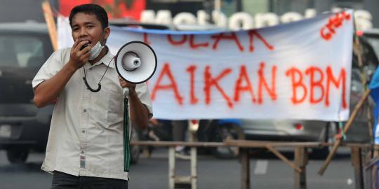 Belum naikkan BBM, SBY sudah diserang 5 orang ini