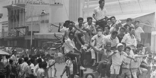 Cara mahasiswa tahun 60-an demo Soekarno tolak kenaikan BBM
