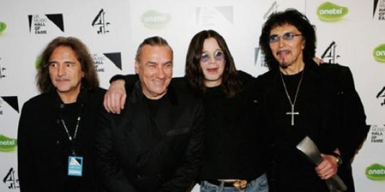 Album \'13\' Black Sabbath pecah rekor 43 tahun tak rajai chart Inggris