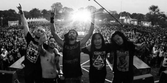 Burgerkill sabet penghargaan metal internasional