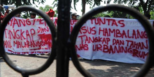 Kasus Hambalang, staf Fraksi Demokrat DPR diperiksa KPK