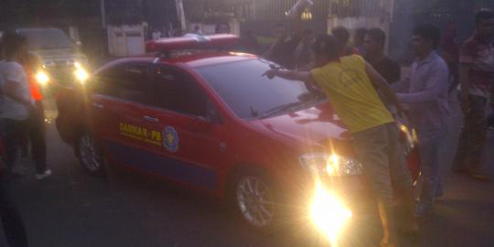 Sweeping pelat merah, mahasiswa UBK rusak mobil damkar