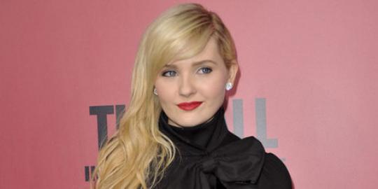 Abigail Breslin diprediksi Menang di ajang penghargaan?