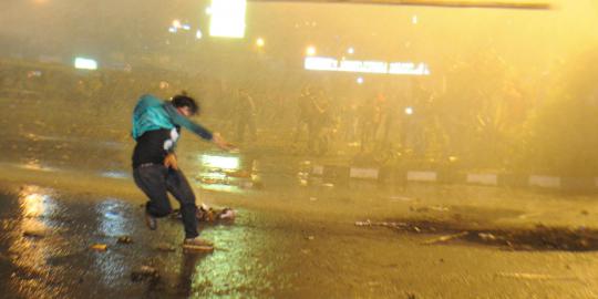 Anarkis, unjuk rasa mahasiswa di Samarinda dibubarkan polisi