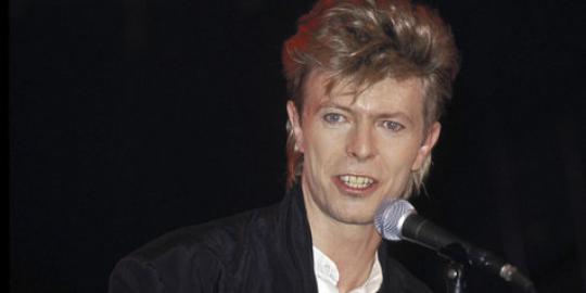 Kertas lirik milik David Bowie ditaksir badan lelang senilai Rp 200 juta