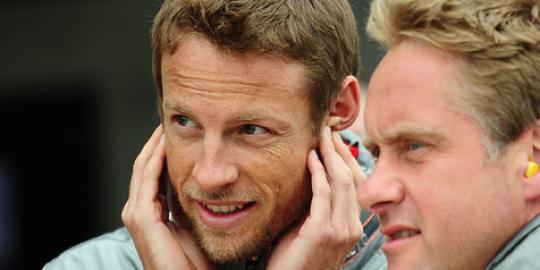 Hamilton diragukan bisa menang, Button membela